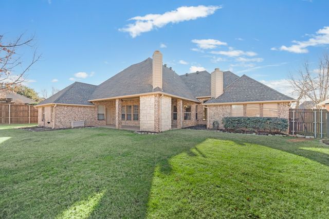 7805 Shady Oaks Drive, North Richland Hills, TX 76182
