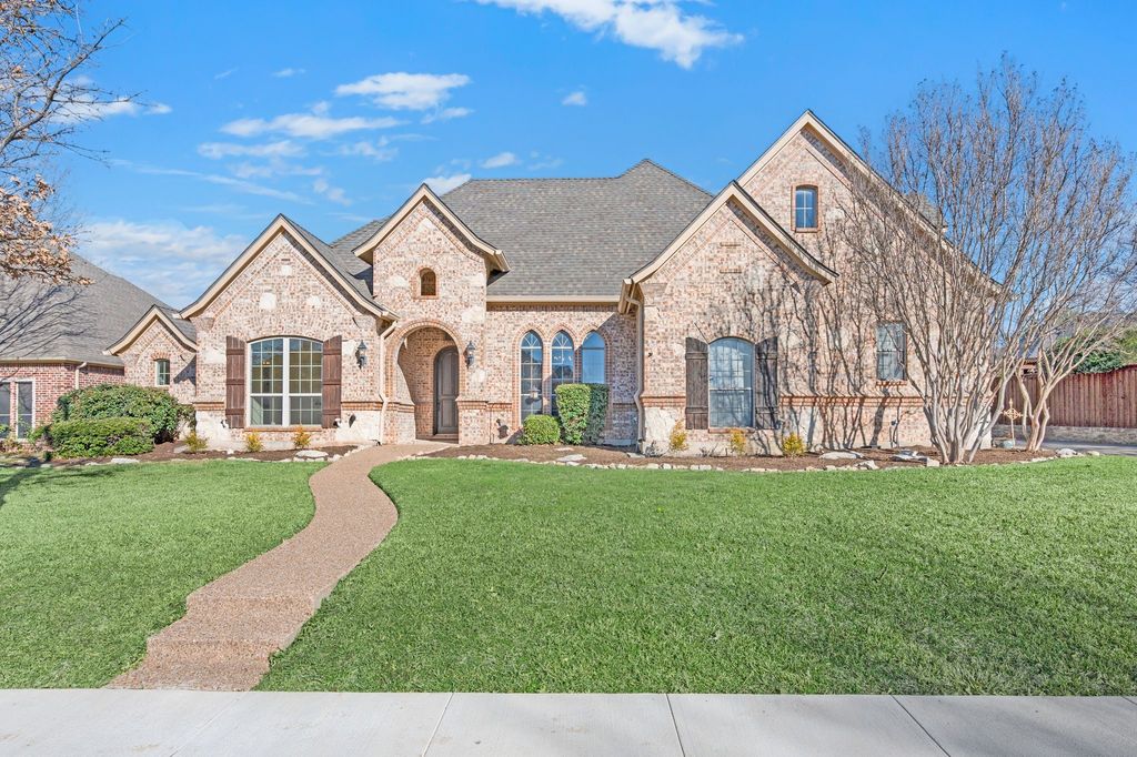7805 Shady Oaks Drive, North Richland Hills, TX 76182