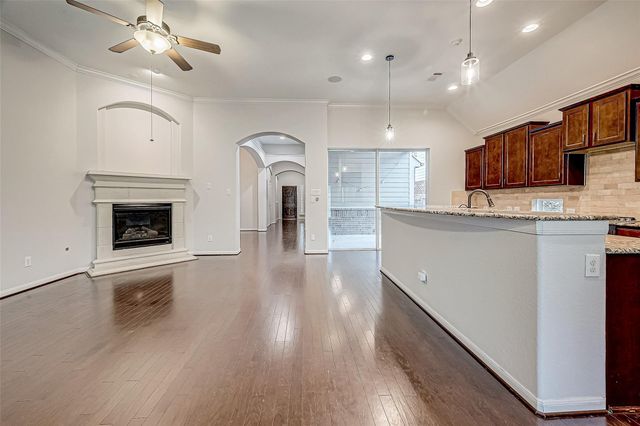 1611 Ralston Branch Way, Sugar Land, TX 77479