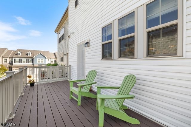 4 Marigold Ct, Warren Twp., NJ 07059