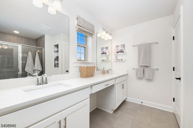 4 Marigold Ct, Warren Twp., NJ 07059