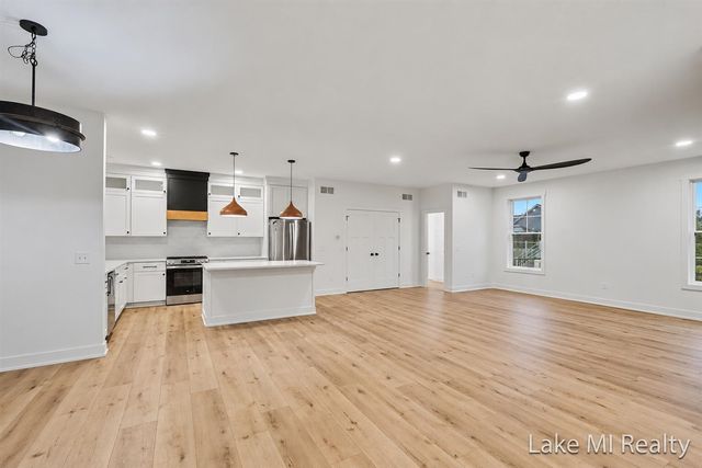 5655 Courtney Lynn Court, Wyoming, MI 49418