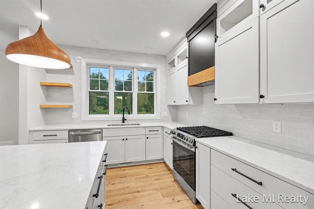 5655 Courtney Lynn Court, Wyoming, MI 49418