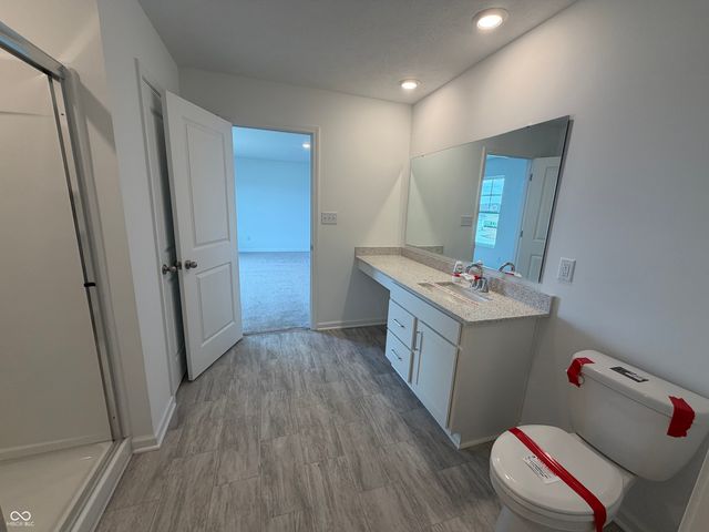 6652 W Sailboat Drive, Greenfield, IN 46140