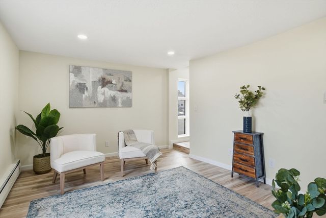 117 Middle St, Springfield, MA 01104