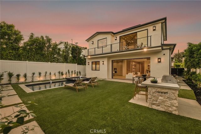 16658 Addison, Encino, CA 91436