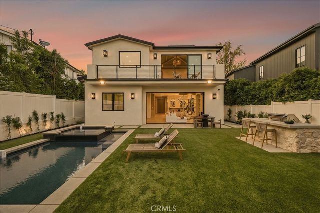 16658 Addison, Encino, CA 91436
