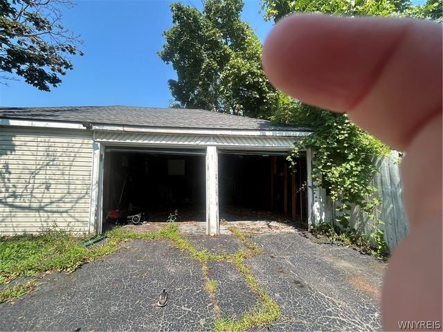 142 Roesch Avenue, Buffalo, NY 14207