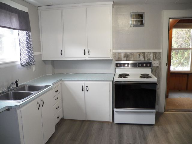 437 Willard Street, Berlin, NH 03570