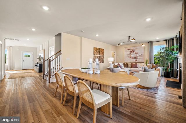 102 STEINER WAY, Perkiomenville, PA 18074