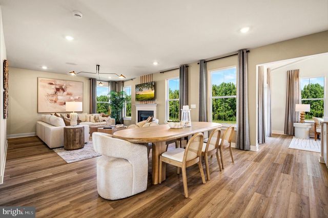 102 STEINER WAY, Perkiomenville, PA 18074