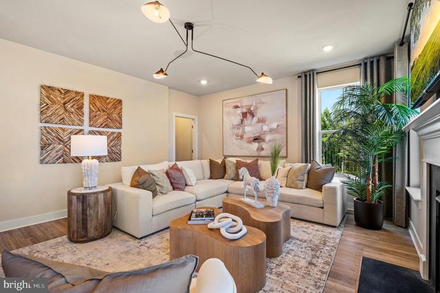 102 STEINER WAY, Perkiomenville, PA 18074