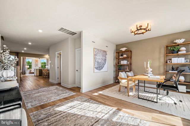 102 STEINER WAY, Perkiomenville, PA 18074