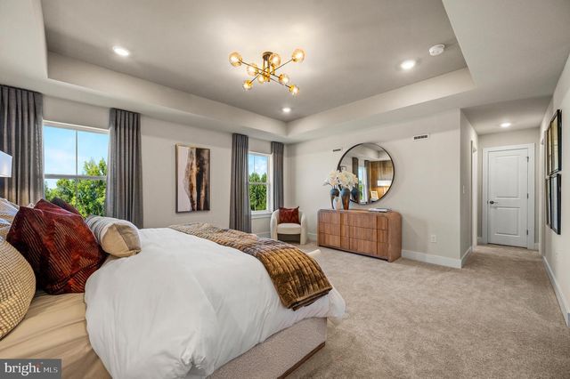 102 STEINER WAY, Perkiomenville, PA 18074