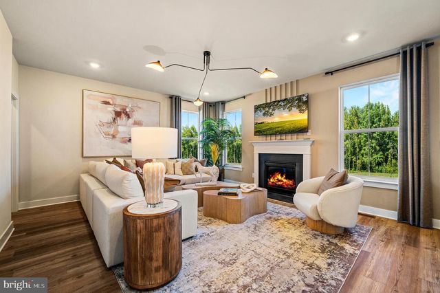 102 STEINER WAY, Perkiomenville, PA 18074