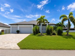 2123 NW 41st PL, Cape Coral, FL 33993