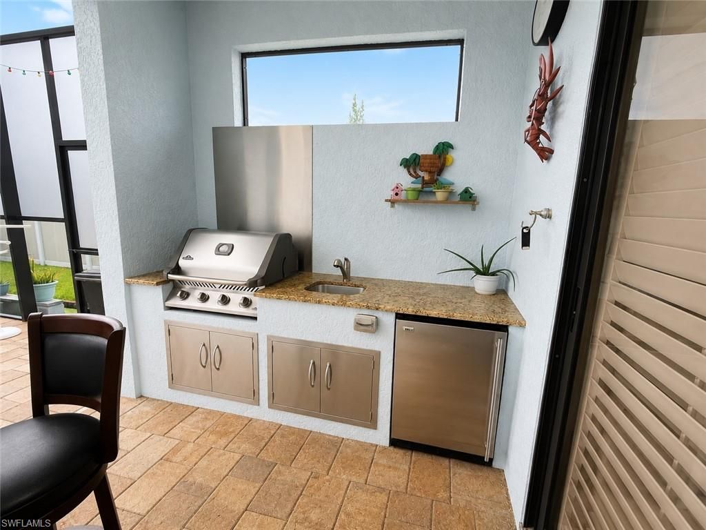 Image 21 of property listing at 2123 NW 41st PL, Cape Coral, FL 33993