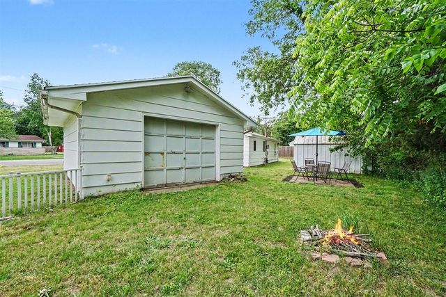 430 11th Avenue, Three Rivers, MI 49093