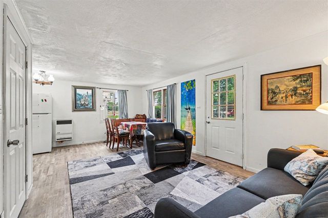 430 11th Avenue, Three Rivers, MI 49093