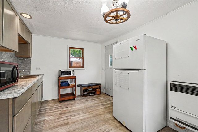 430 11th Avenue, Three Rivers, MI 49093