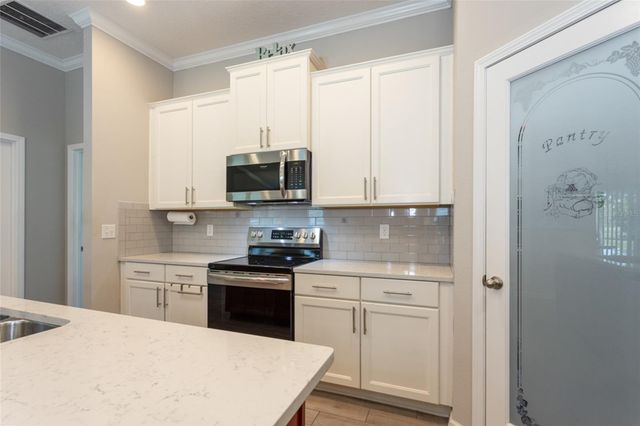 146 S HUMMINGBIRD PLACE, Palm Coast, FL 32164