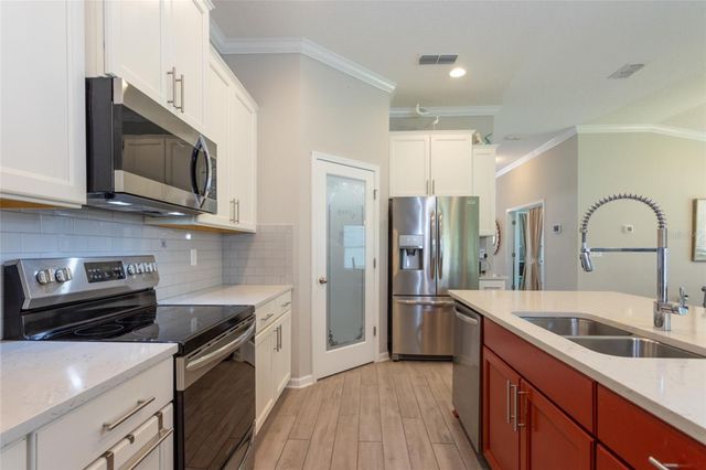 146 S HUMMINGBIRD PLACE, Palm Coast, FL 32164