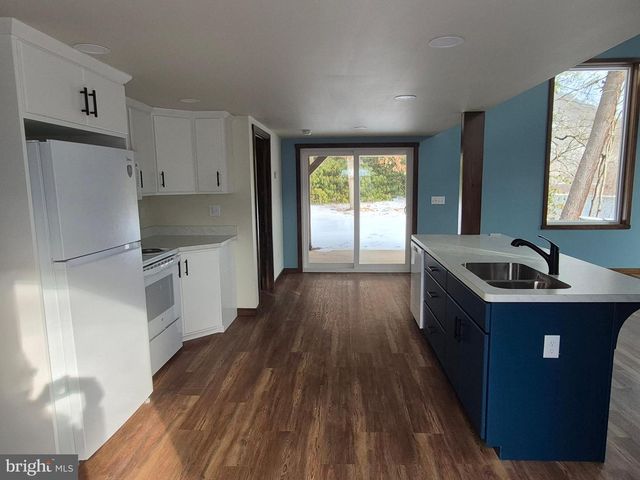 7144 RENOVO ROAD, Mill Hall, PA 17751