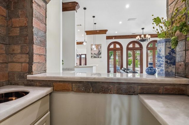 8448 Westview Drive, Houston, TX 77055
