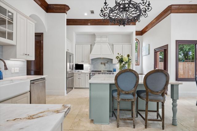 8448 Westview Drive, Houston, TX 77055