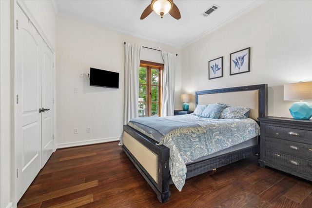 8448 Westview Drive, Houston, TX 77055