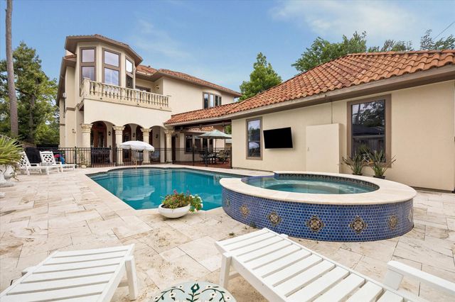 8448 Westview Drive, Houston, TX 77055
