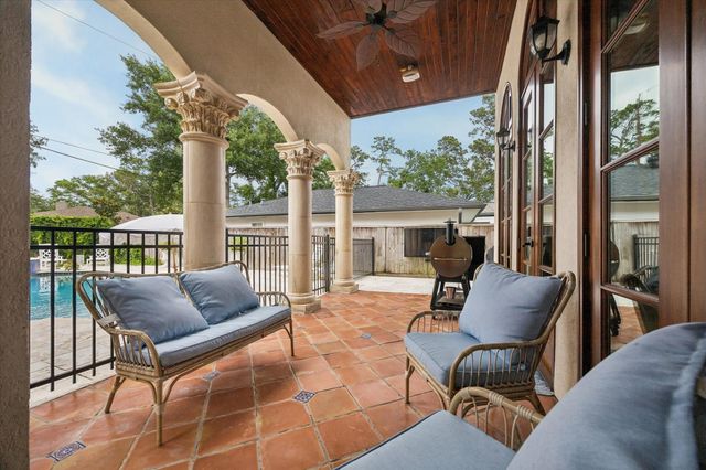 8448 Westview Drive, Houston, TX 77055