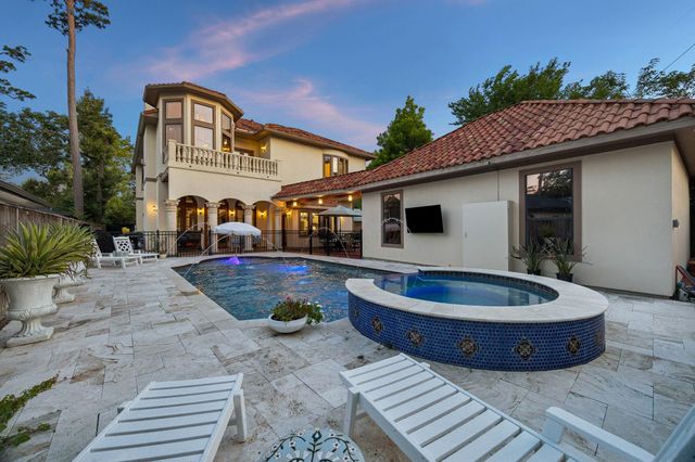 8448 Westview Drive, Houston, TX 77055