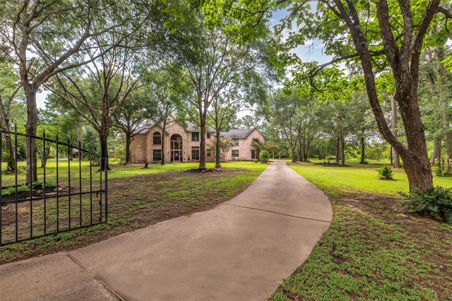 1019 Towering Oaks Street Street, Magnolia, TX 77355