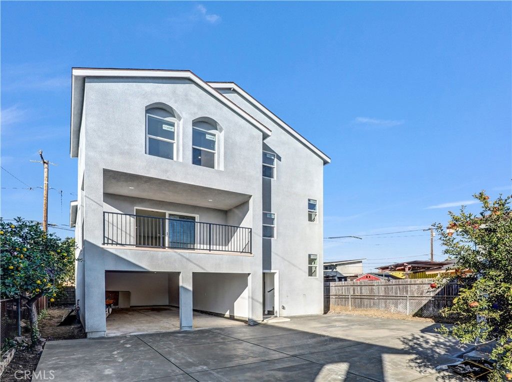 1231 S Rowan Avenue, Los Angeles, CA 90023 — photo 2
