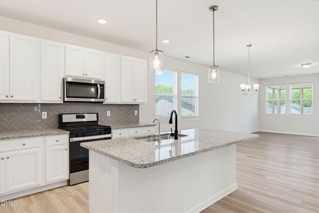 808 Briar Gate Drive, Holly Springs, NC 27540