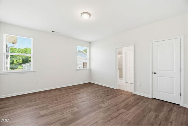 808 Briar Gate Drive, Holly Springs, NC 27540