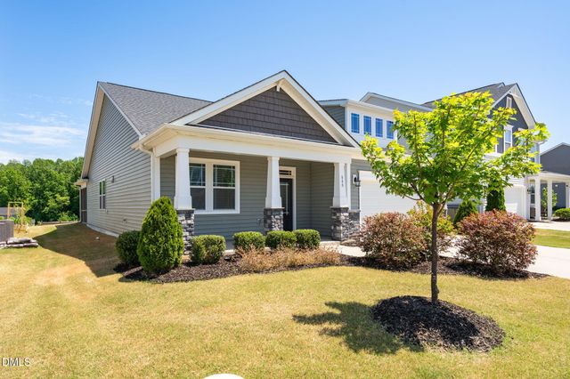 808 Briar Gate Drive, Holly Springs, NC 27540