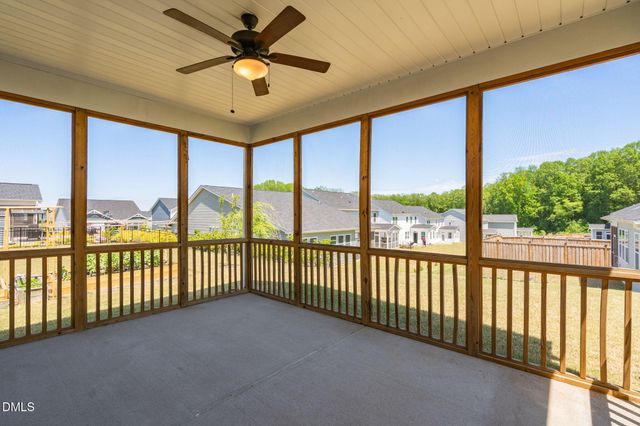 808 Briar Gate Drive, Holly Springs, NC 27540