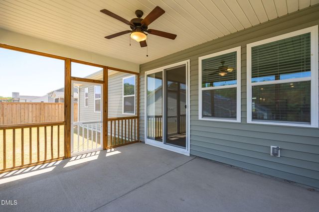 808 Briar Gate Drive, Holly Springs, NC 27540