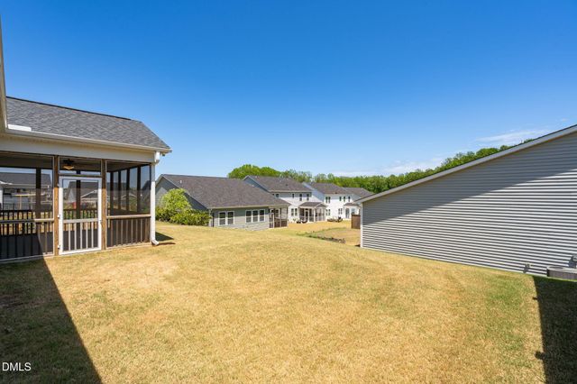 808 Briar Gate Drive, Holly Springs, NC 27540