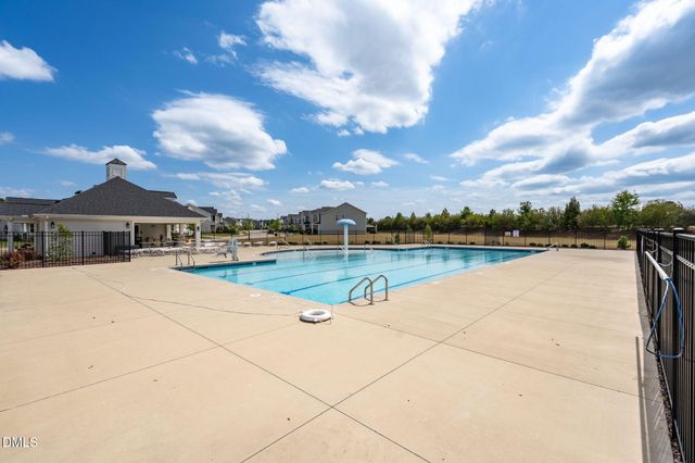 808 Briar Gate Drive, Holly Springs, NC 27540