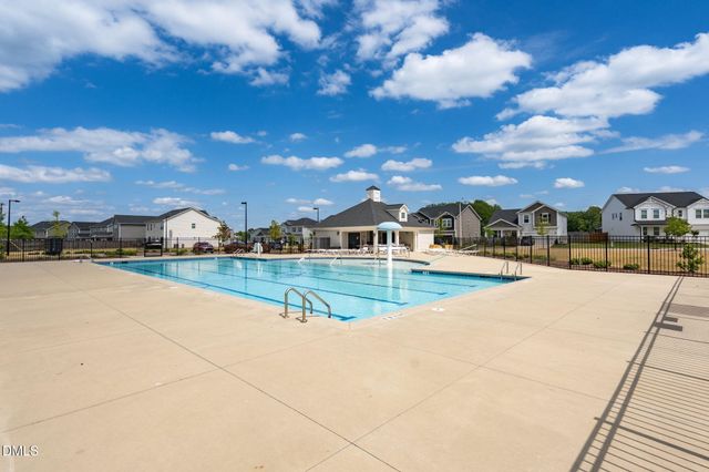 808 Briar Gate Drive, Holly Springs, NC 27540