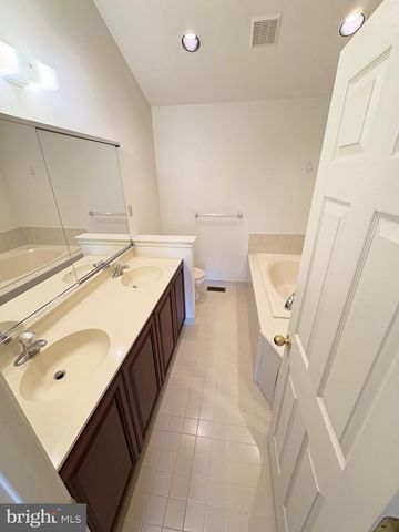 157 MADISON WAY, Downingtown, PA 19335