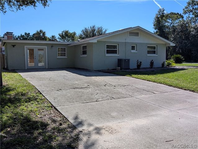 9705 W Pimpernel Lane, Crystal River, FL 34429