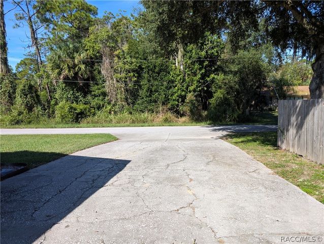 9705 W Pimpernel Lane, Crystal River, FL 34429