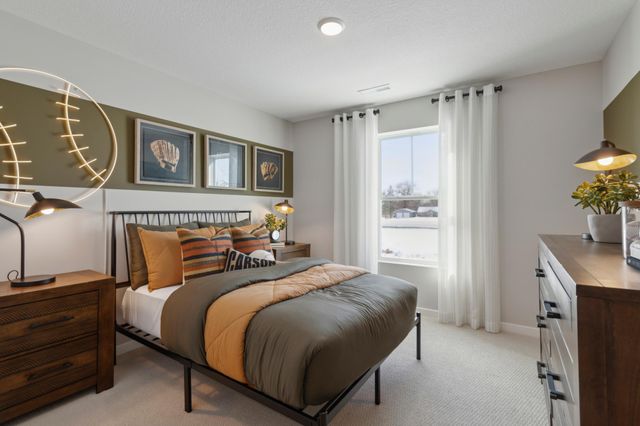 12604 Erskin Street NE, Blaine, MN 55449