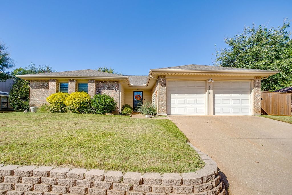 3213 Vintage Way, Bedford, TX 76021