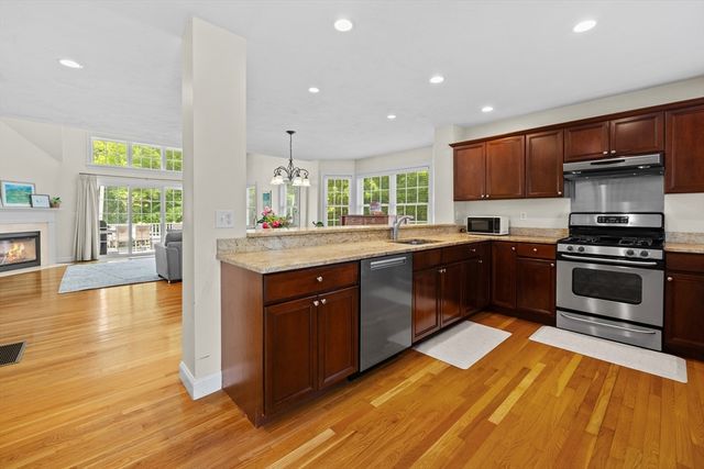 9 Franklin 8, Acton, MA 01720
