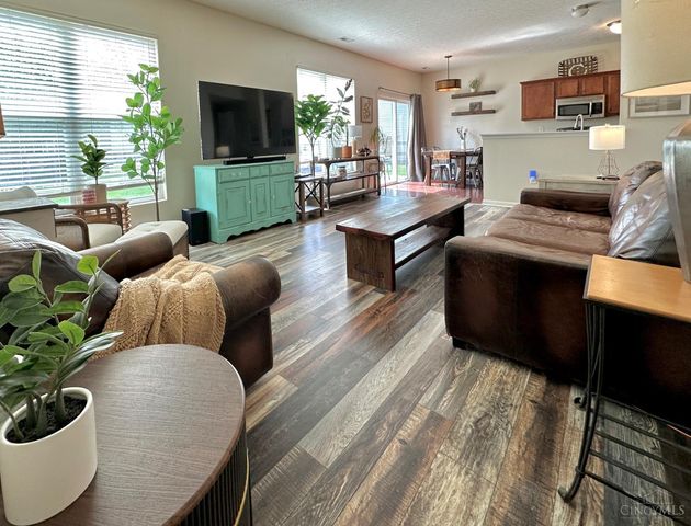 292 Hennepin Drive, Hamilton Twp, OH 45039